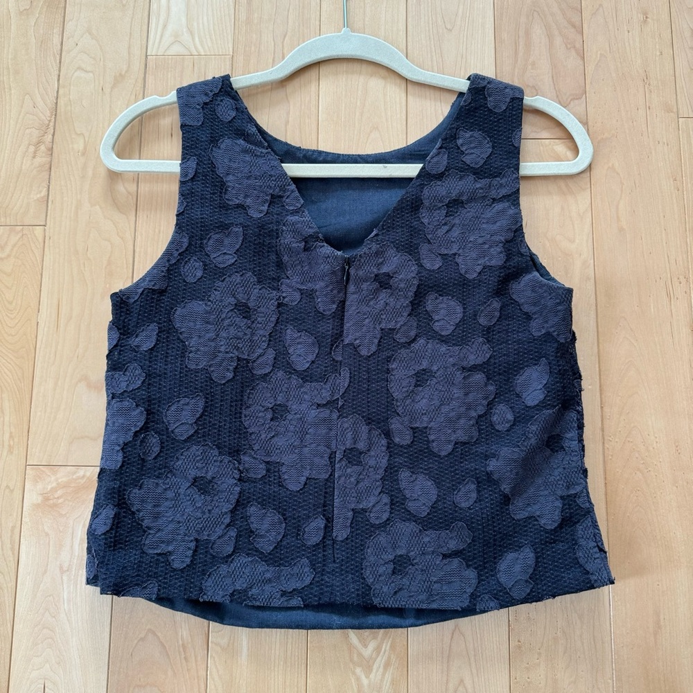 Lace sleeveless blouse - Next size 4 - Picture 6 of 6